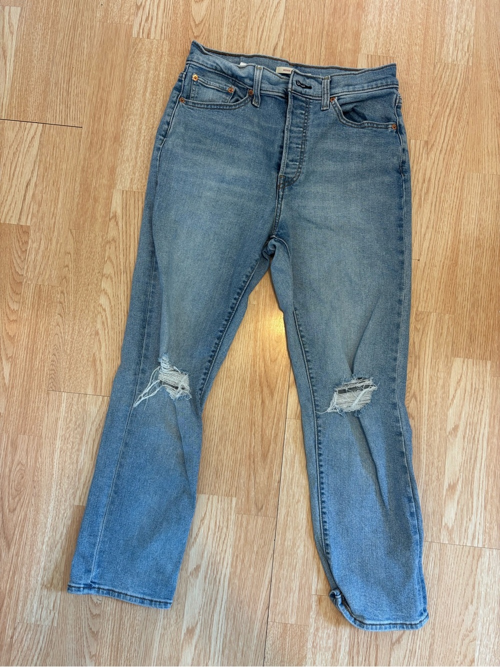 Women’s Levi’s wedgie straight jean
